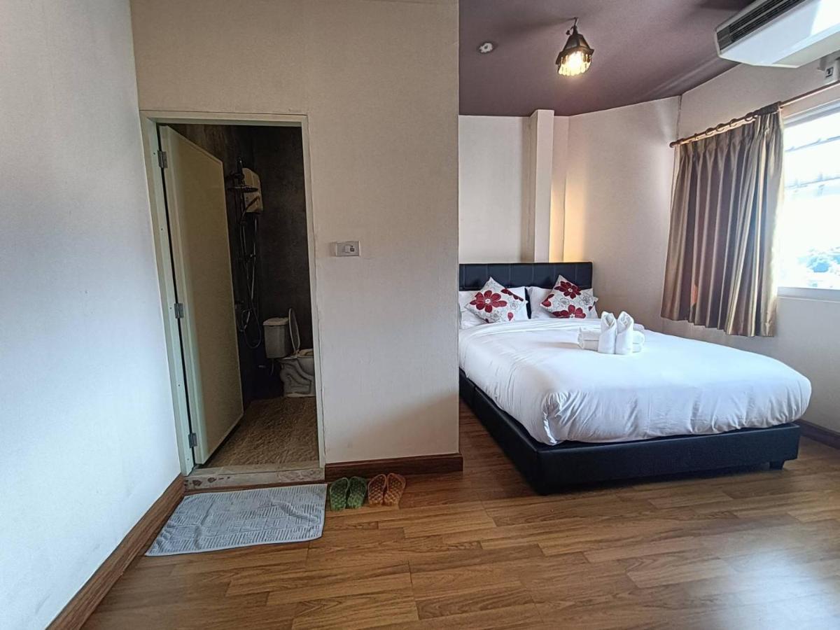 Hostel Soft Night Barzaar Chiang Mai Zewnętrze zdjęcie