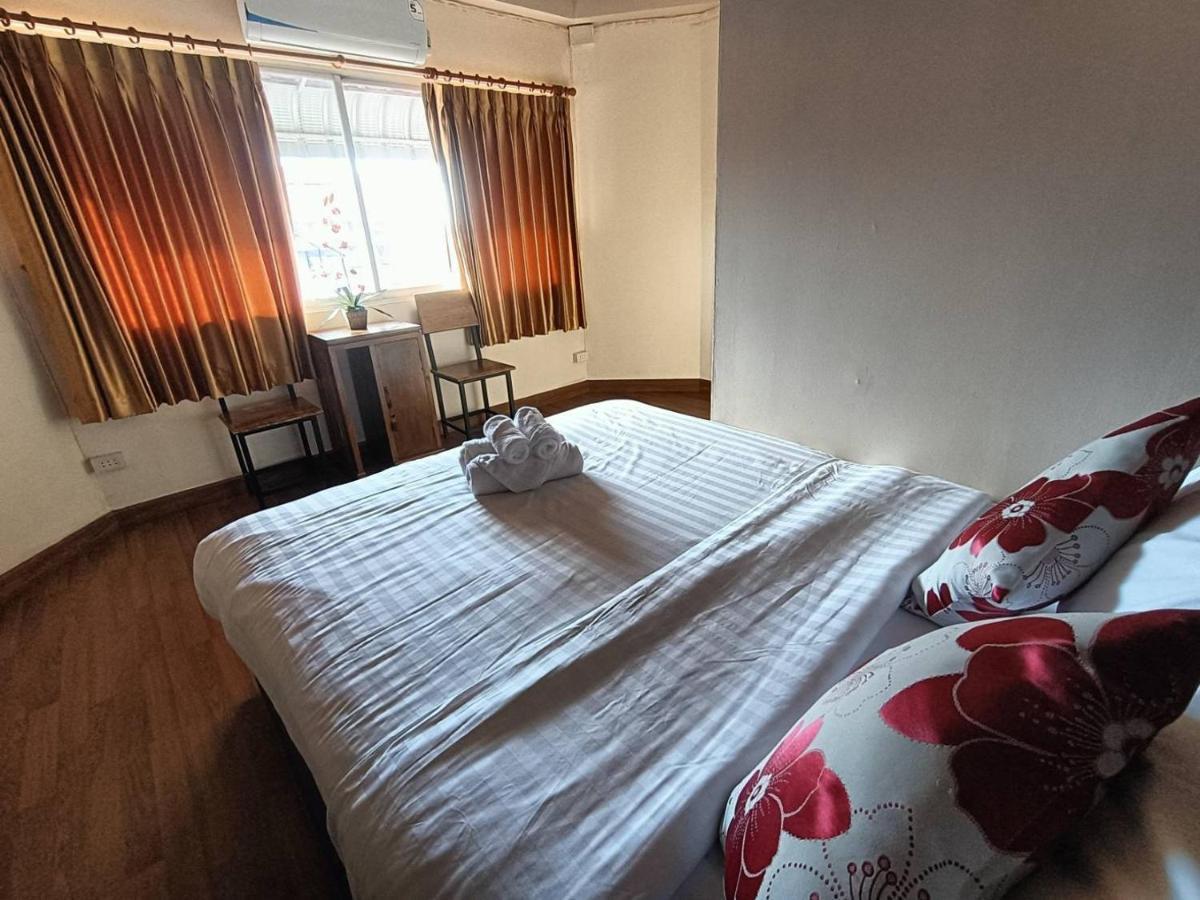 Hostel Soft Night Barzaar Chiang Mai Zewnętrze zdjęcie